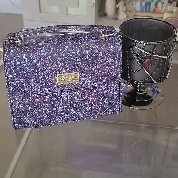 Betsy Johnson handbag/cross body bag! NWOT Super cute!!! - Picture 1 of 8